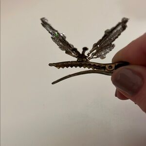 HAIR CLIP Sparkling Butterfly with moving wings and rhinestones